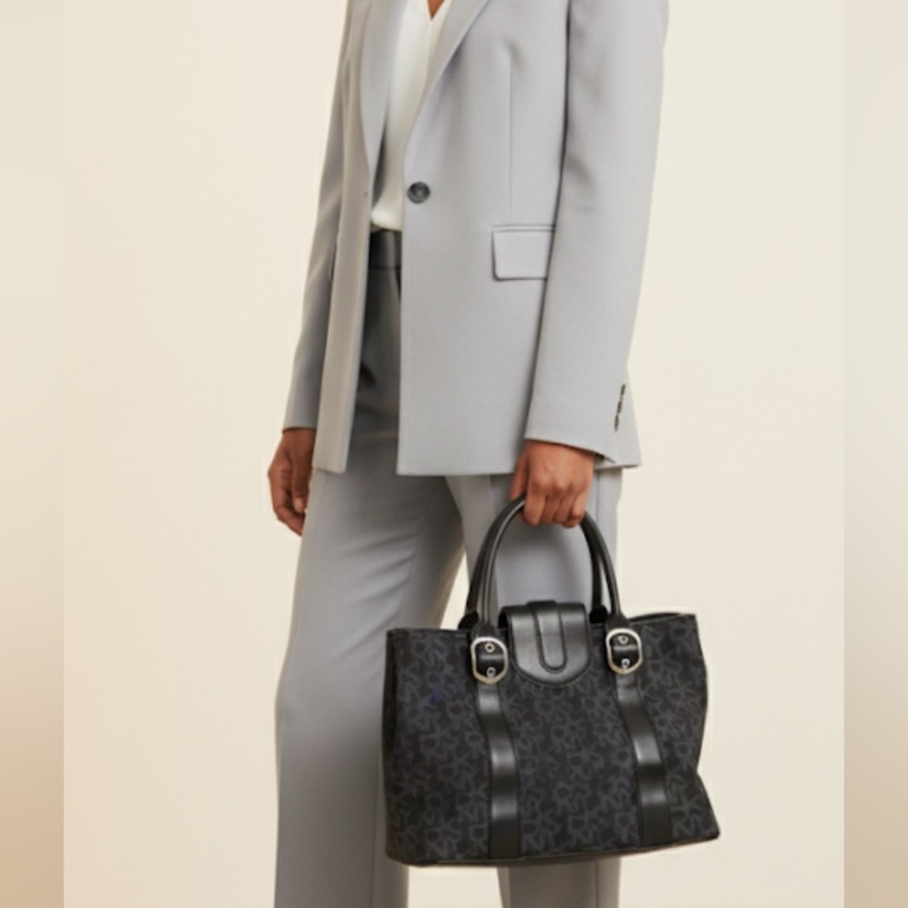 Black DKNY Handbag- Gently Used